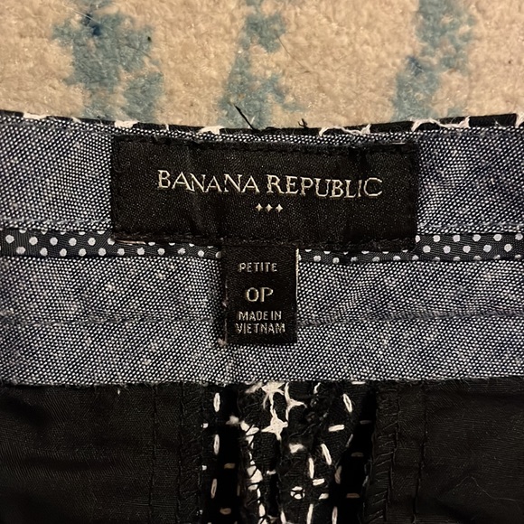 Banana Republic shorts - Picture 3 of 3